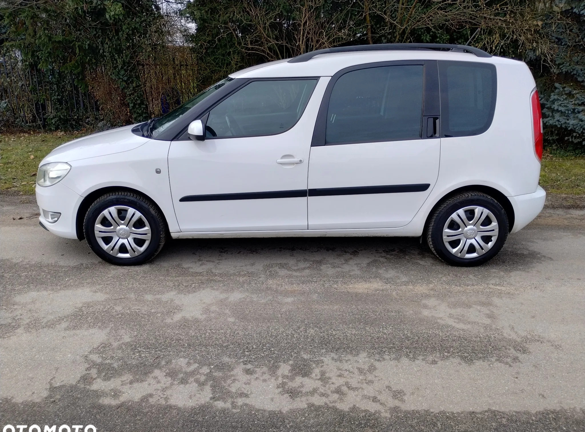Skoda Roomster cena 19900 przebieg: 289000, rok produkcji 2014 z Mieroszów małe 121